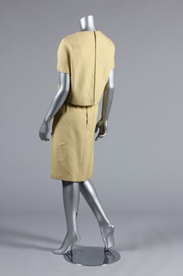 Lot 110 - A Christian Dior London yellow silk/wool day...
