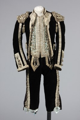 Lot 124 - A good embroidered rose satin matador cape,...