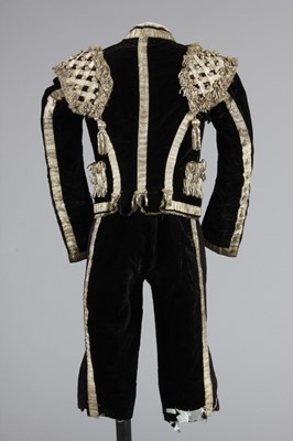 Lot 124 - A good embroidered rose satin matador cape,...