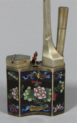 Lot 251 - A fine apricot silk embroidered semi-formal...