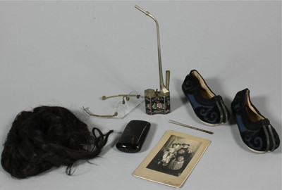 Lot 251 - A fine apricot silk embroidered semi-formal...