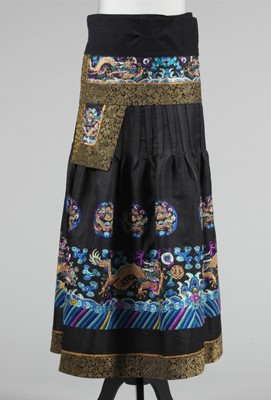 Lot 252 - A Chinese ensemble, circa 1900, (late Qing),...