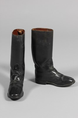 Lot 126 - A boy's hunting pink, probably for the...