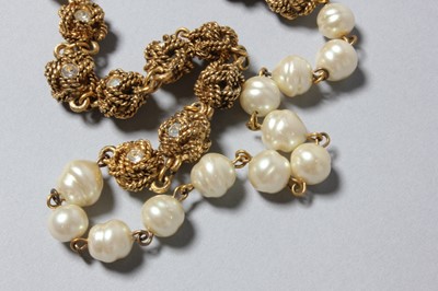 Lot 154 - A Chanel sautoir, 1986-7, with gilt Chanel tag,...