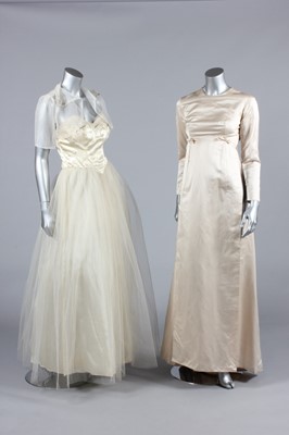 Lot 175 - A group of bridal-wear and lingerie, 1930s-50s,...