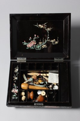 Lot 189 - A Japanese lacquered work box inlaid with...