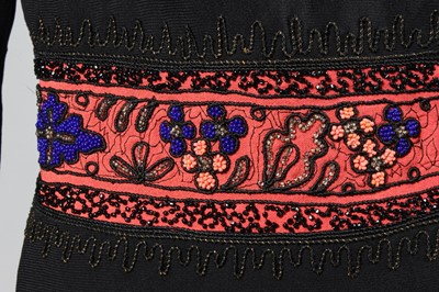 Lot 202 - A Vionnet labelled jacket, late 1930s, bearing...