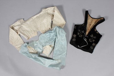 Lot 206 - A woman's brown challis dress, French...