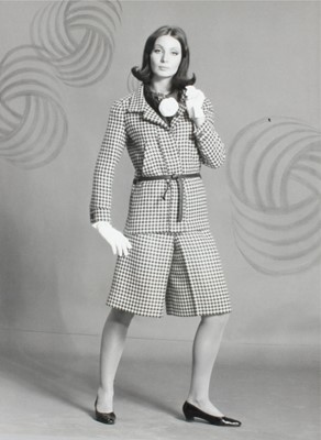 Lot 214 - A large group of fashion photographs, approx...