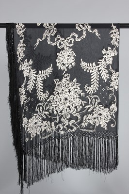 Lot 92 - An embroidered pale grey crepe kimono,...