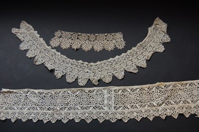 Lot 400 - Reticella lace, 17th century, approx 12...