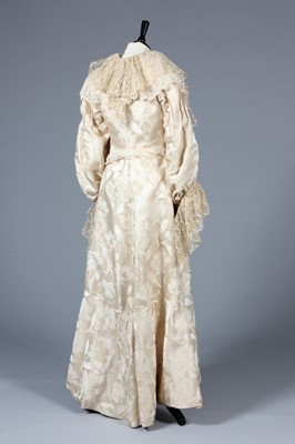 Lot 7 - A poor condition Charles Frederick Worth ivory...