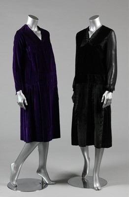 Lot 12 - A group of day/dinner/mourning dresses and...