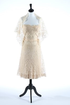 Lot 114 - A Chanel couture ivory guipure lace gown and...