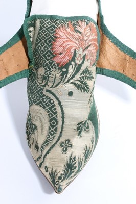 Lot 20 - A fine pair of brocaded silk shoes, 1721, of...
