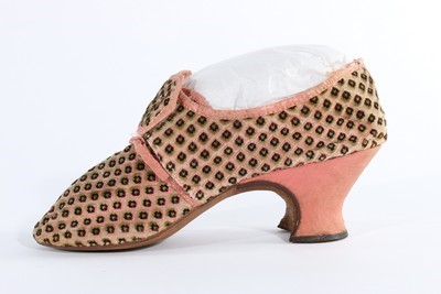 Lot 21 - A pair of voided velvet lady's shoes, circa...