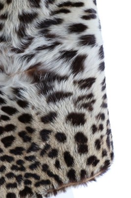Lot 70 - A Paquin leopard skin stole, 1924, narrow...