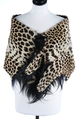 Lot 70 - A Paquin leopard skin stole, 1924, narrow...