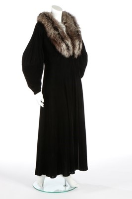 Lot 75 - A Madeleine Vionnet couture black velvet...