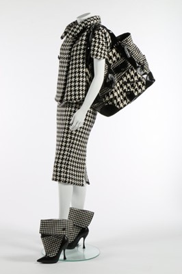 Lot 280 - An Alexander McQueen hound's-tooth checked...