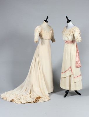 Lot 346 - A group of bridal-wear circa 1885-1918, nine...