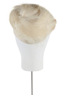 Lot 182 - A Jeanne Lanvin ivory satin and feather hat,...