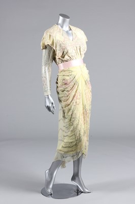 Lot 455 - A Zandra Rhodes printed yellow chiffon...